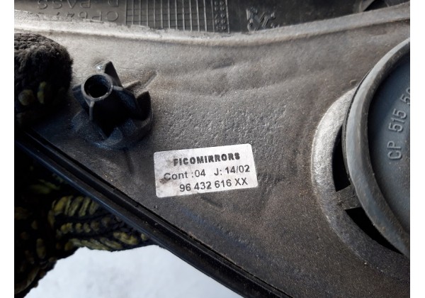 Дзеркало зовнішне електричне праве Peugeot 206, 96432616